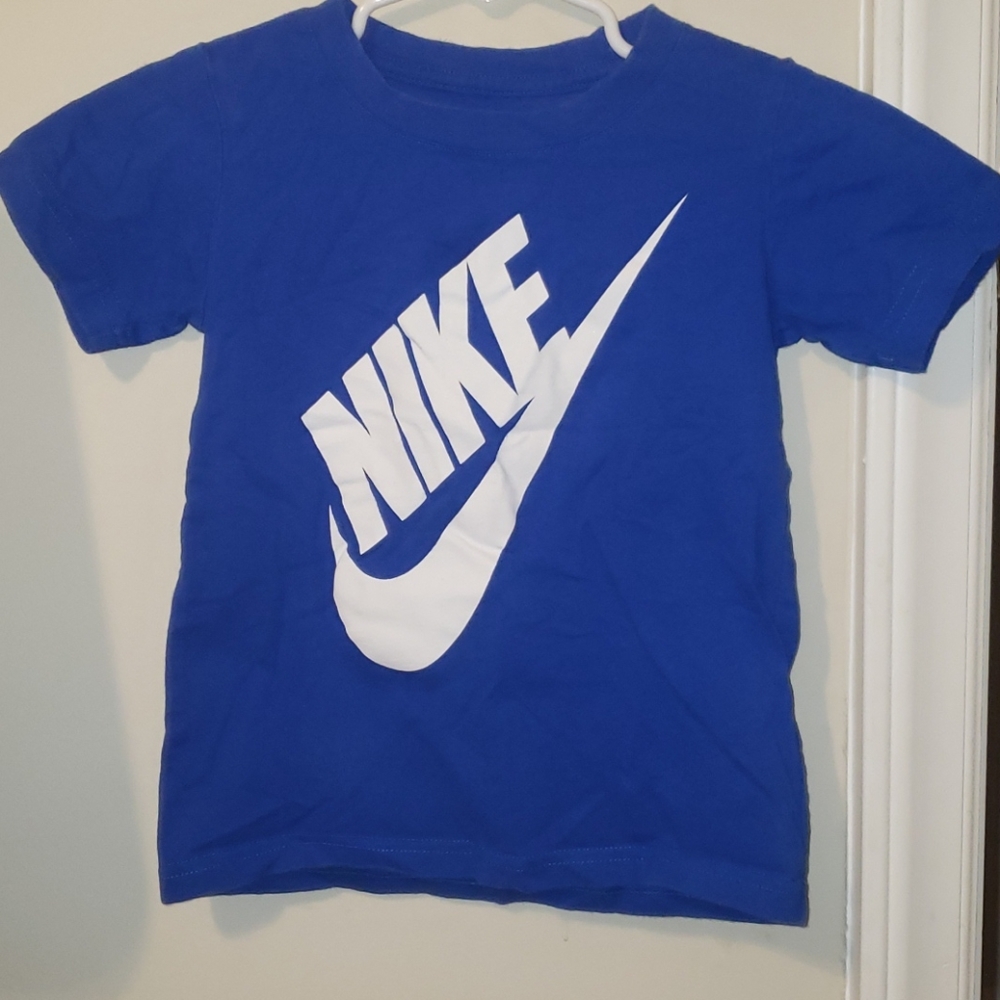 Short sleeve shirt